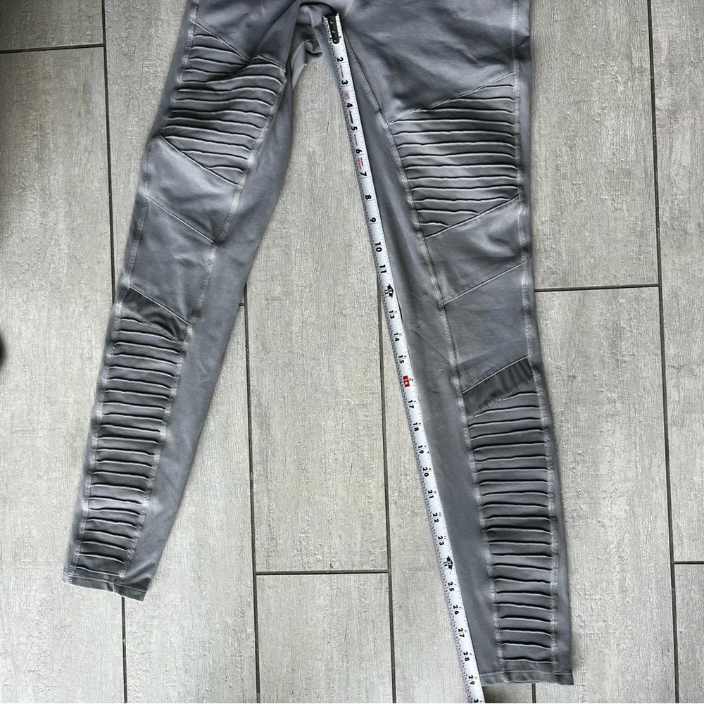 ALO Yoga Moto Leggings Small Gray High Rise Full Length Biker Yoga Athleisure